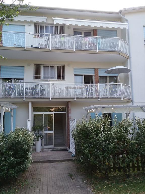 Casa Marialuigia - Appartamenti Solo Per Famiglie Lido di Jesolo Dış mekan fotoğraf