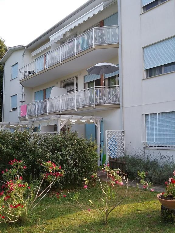 Casa Marialuigia - Appartamenti Solo Per Famiglie Lido di Jesolo Dış mekan fotoğraf
